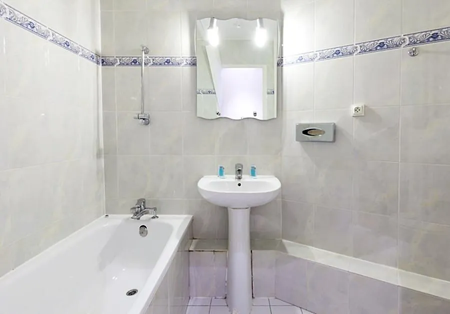 Riviera Renovated Szálloda