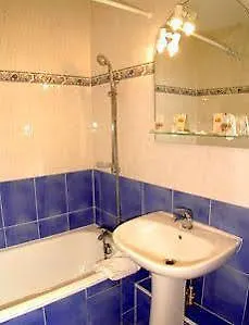 Riviera Renovated Szálloda
