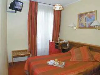 Riviera Renovated 3* Párizs