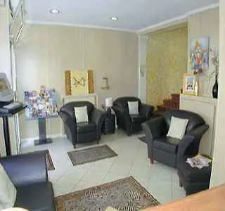 Riviera Renovated Szálloda 3*